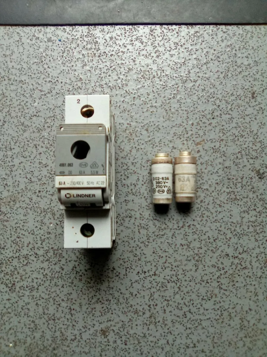 NEW. 63. AMP.  SWITCH. FUSE.  AND 3   63 AMP FUSES - Image 1