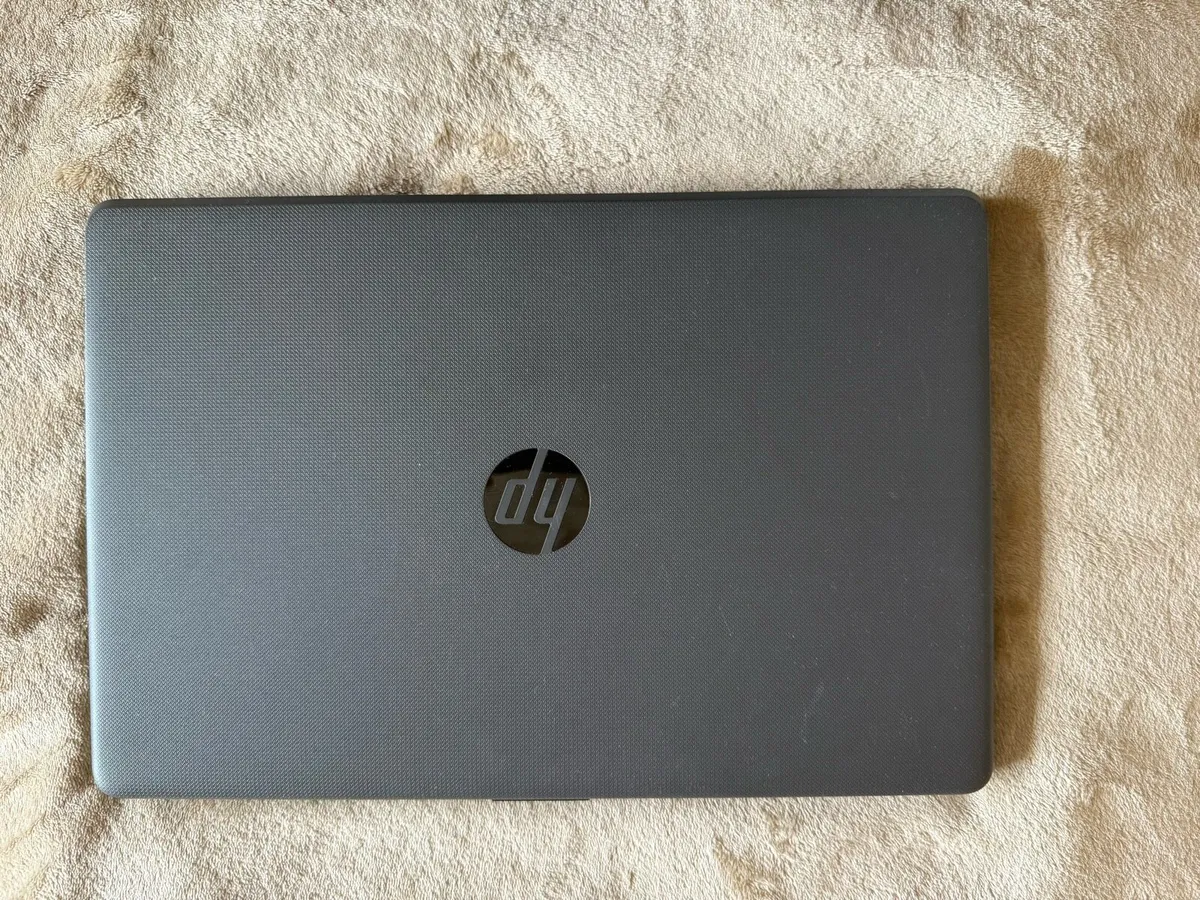 HP 250 G6 laptop in great condition. - Image 2