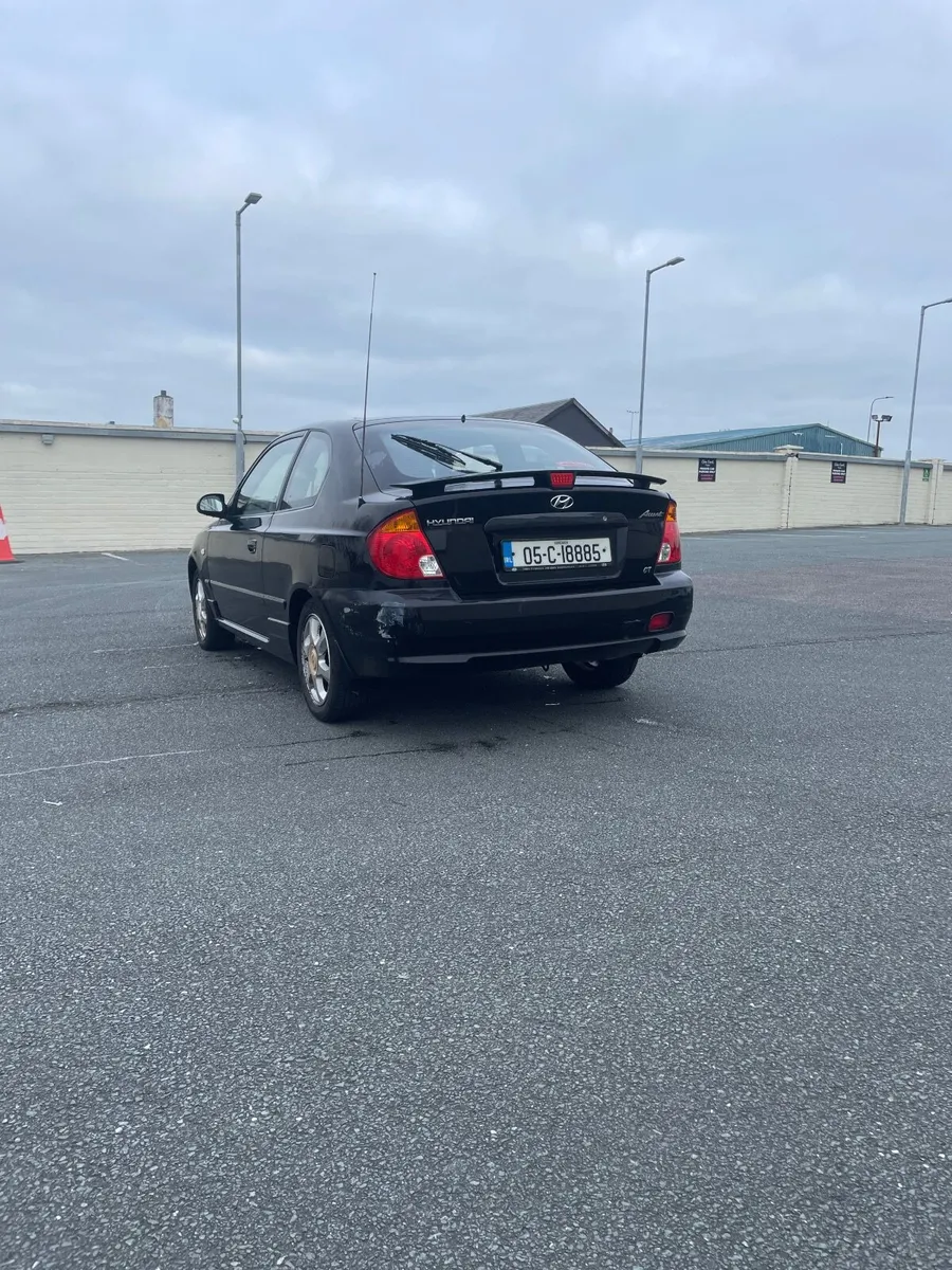 Hyundai Accent 2005 - Image 3