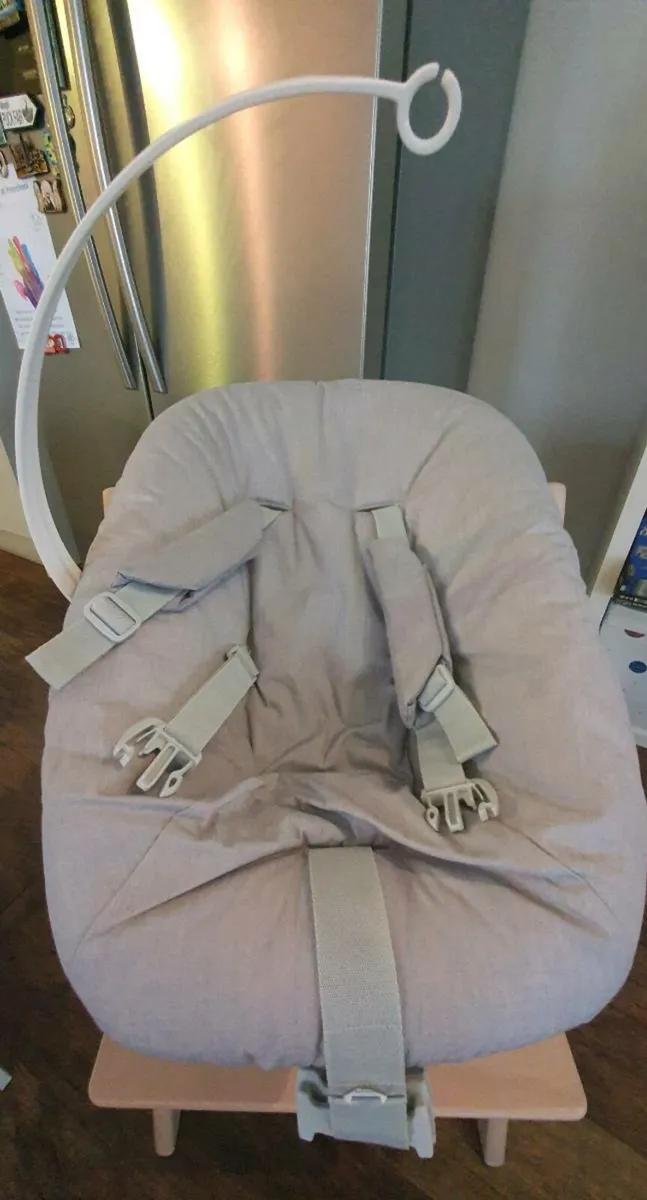 Storke Tripp Trapp newborn seat with hanger - Image 3