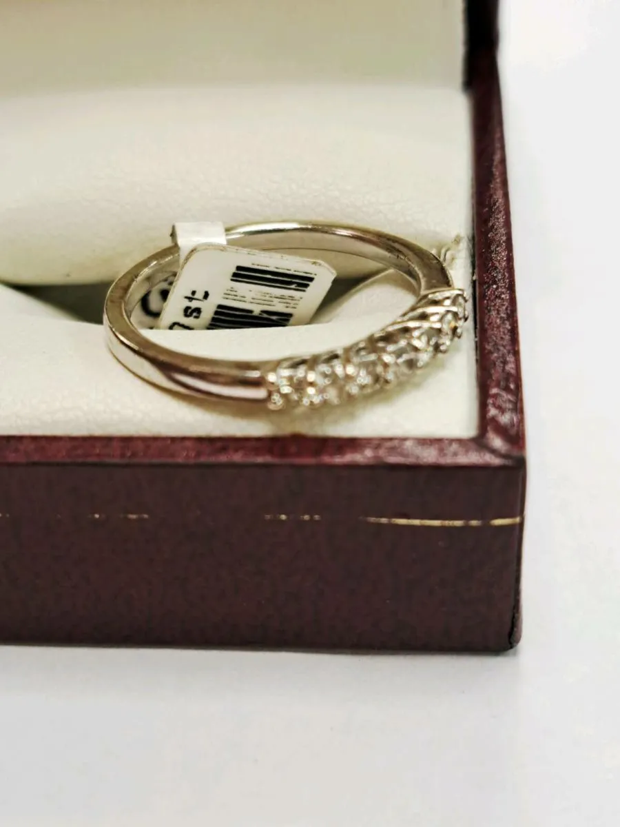 9K White Gold Diamond Ring 9CT - Image 3