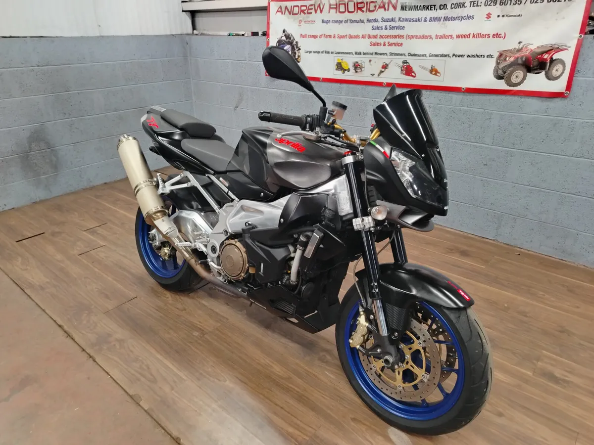 Aprilia RSV1000 Tuono - Image 3