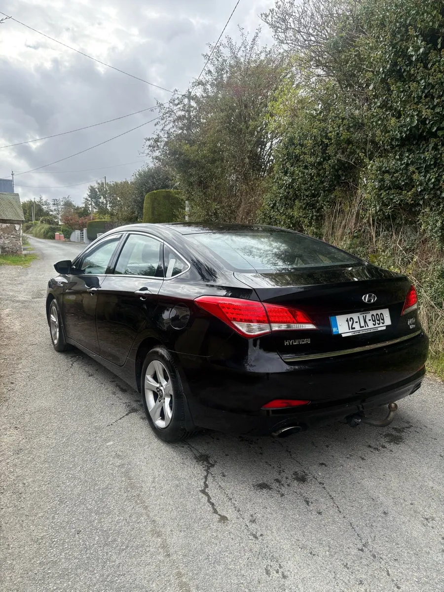 2012 Hyundai i40 - Image 2