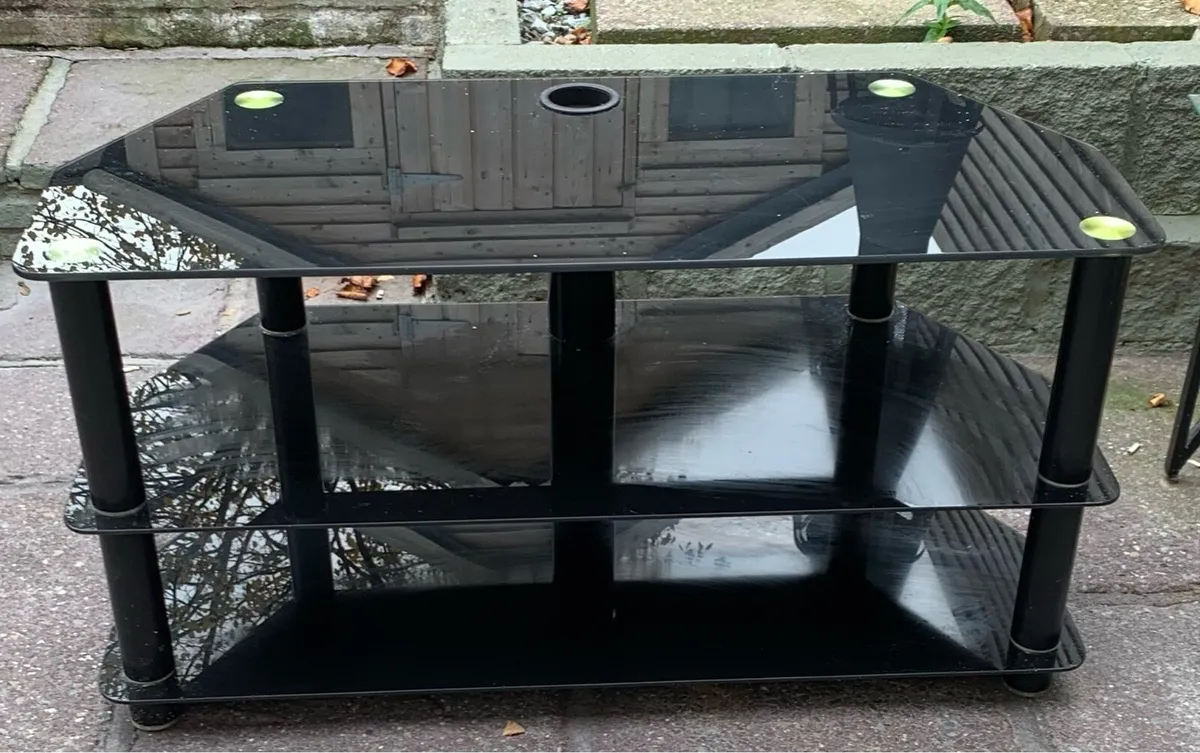Glass table stand - Image 1