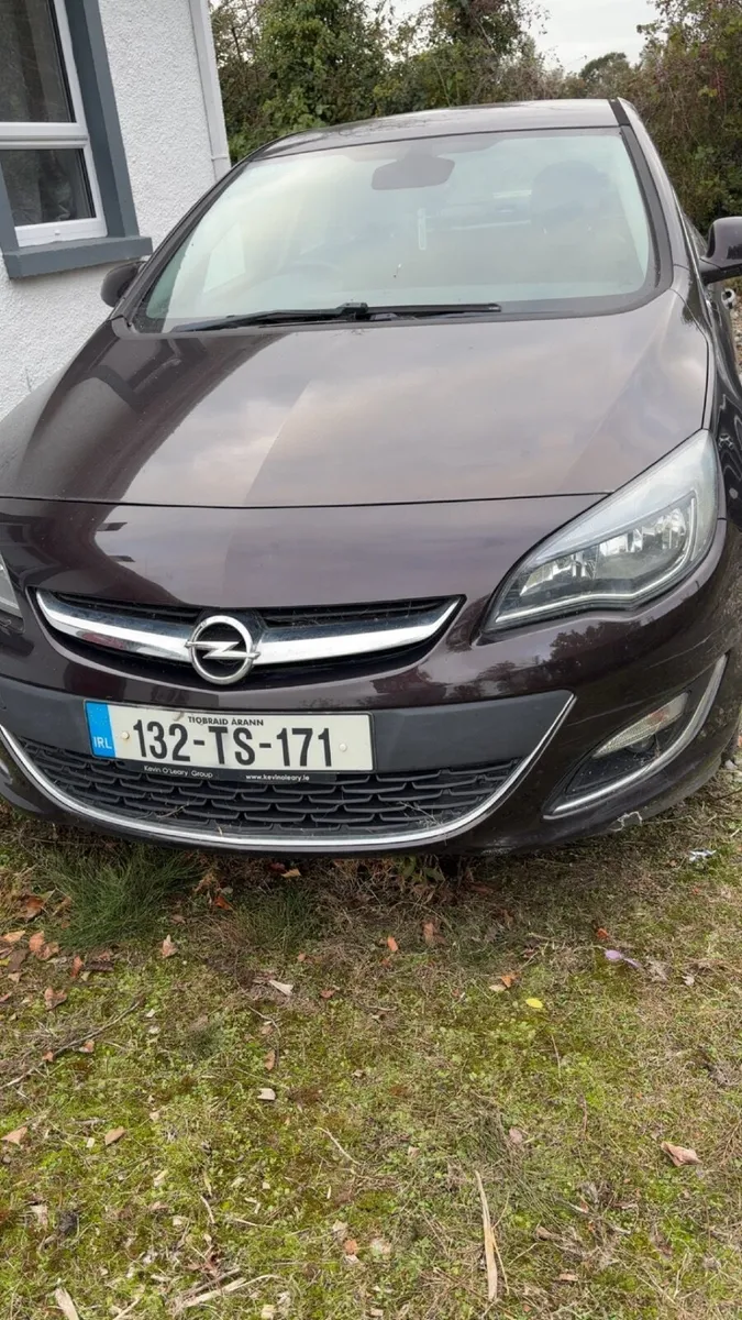 Opel Astra 2013 - Image 1