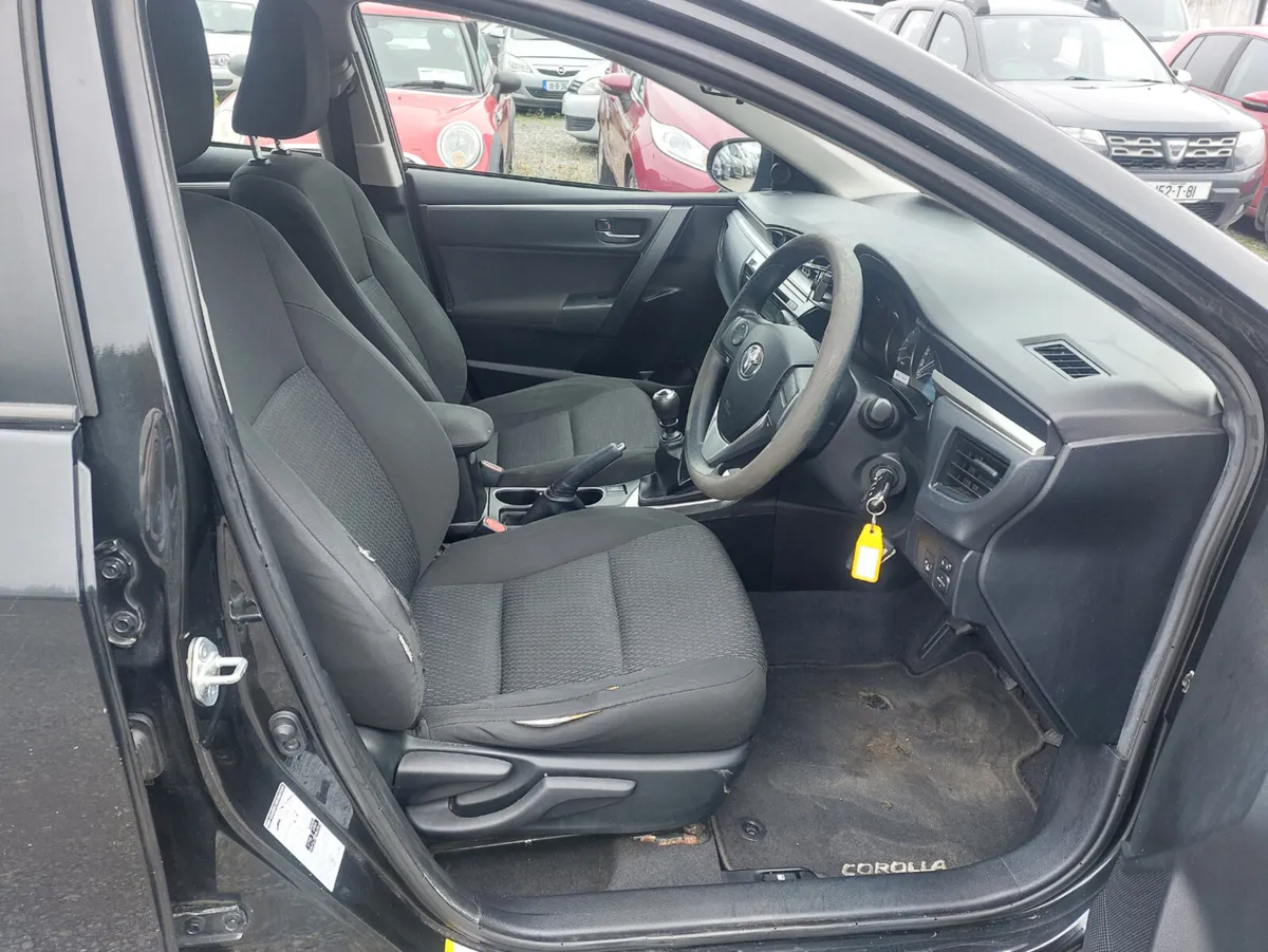 Toyota Corolla 2014 - Image 3