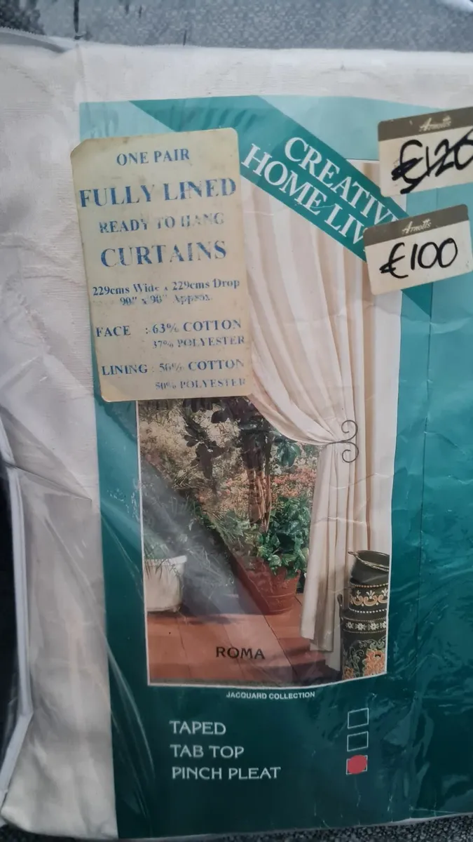 Curtains - Image 2