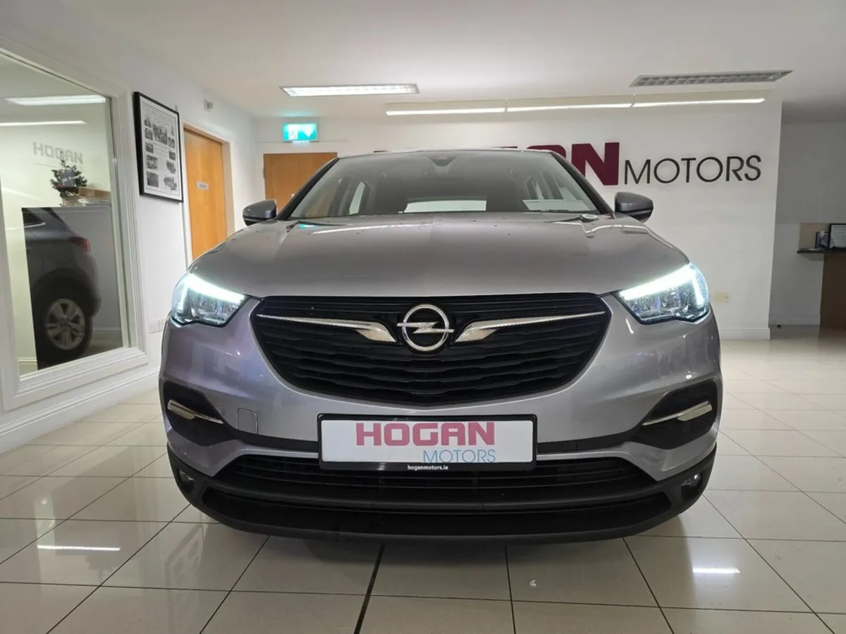 Opel Grandland X SC 1.5 TDi 130 5Dr H/B - Image 2