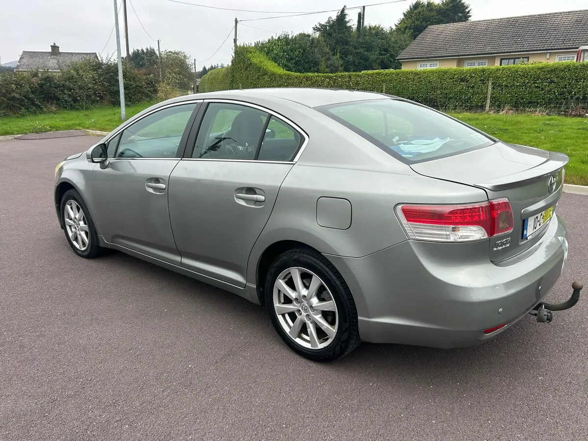 10 Toyota Avensis, 14 month test. - Image 3