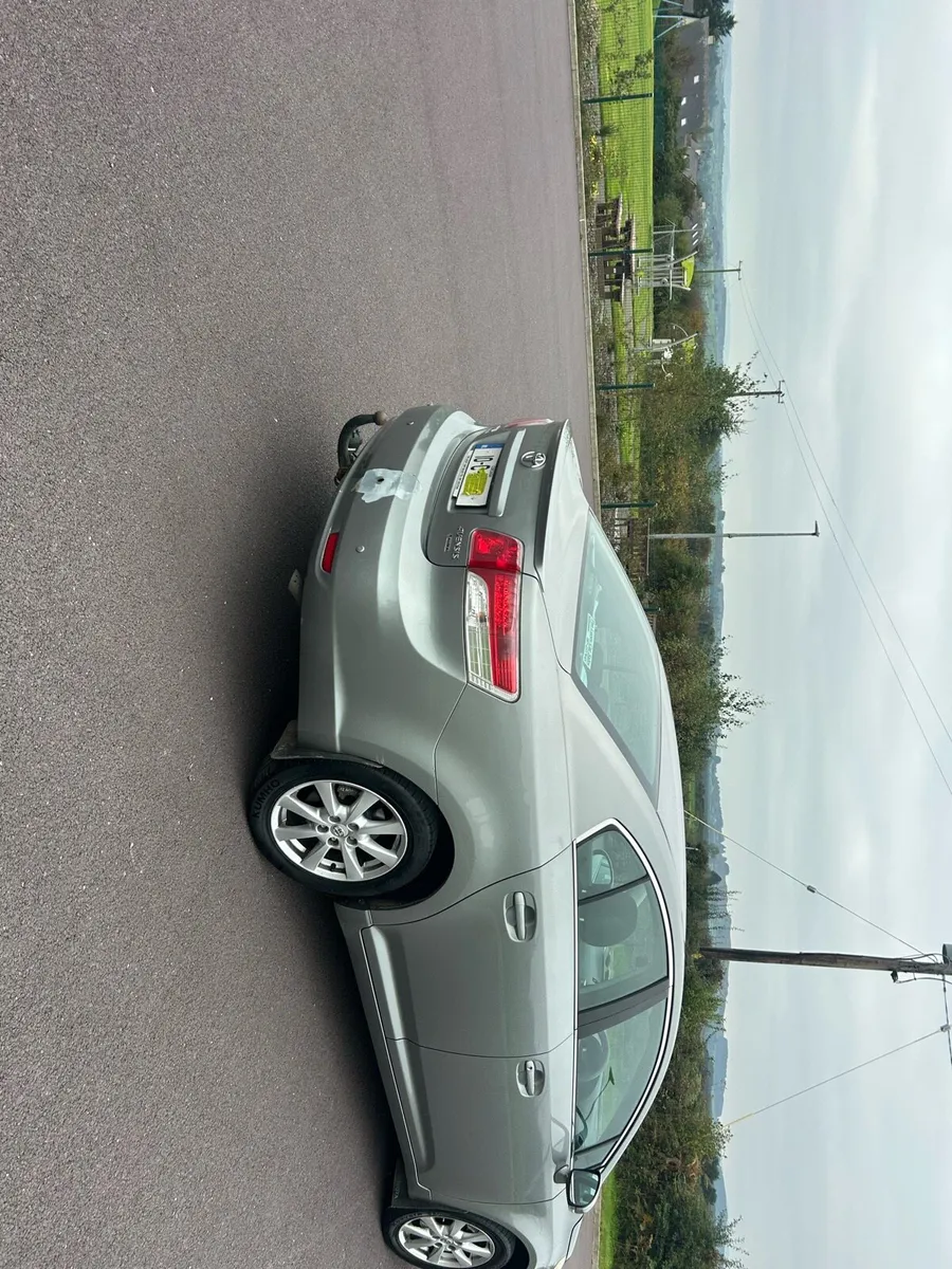 10 Toyota Avensis, 14 month test. - Image 4