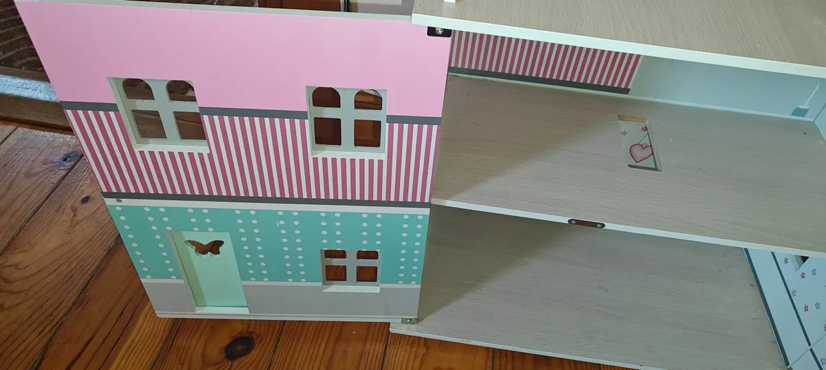 Dolls house - Image 4