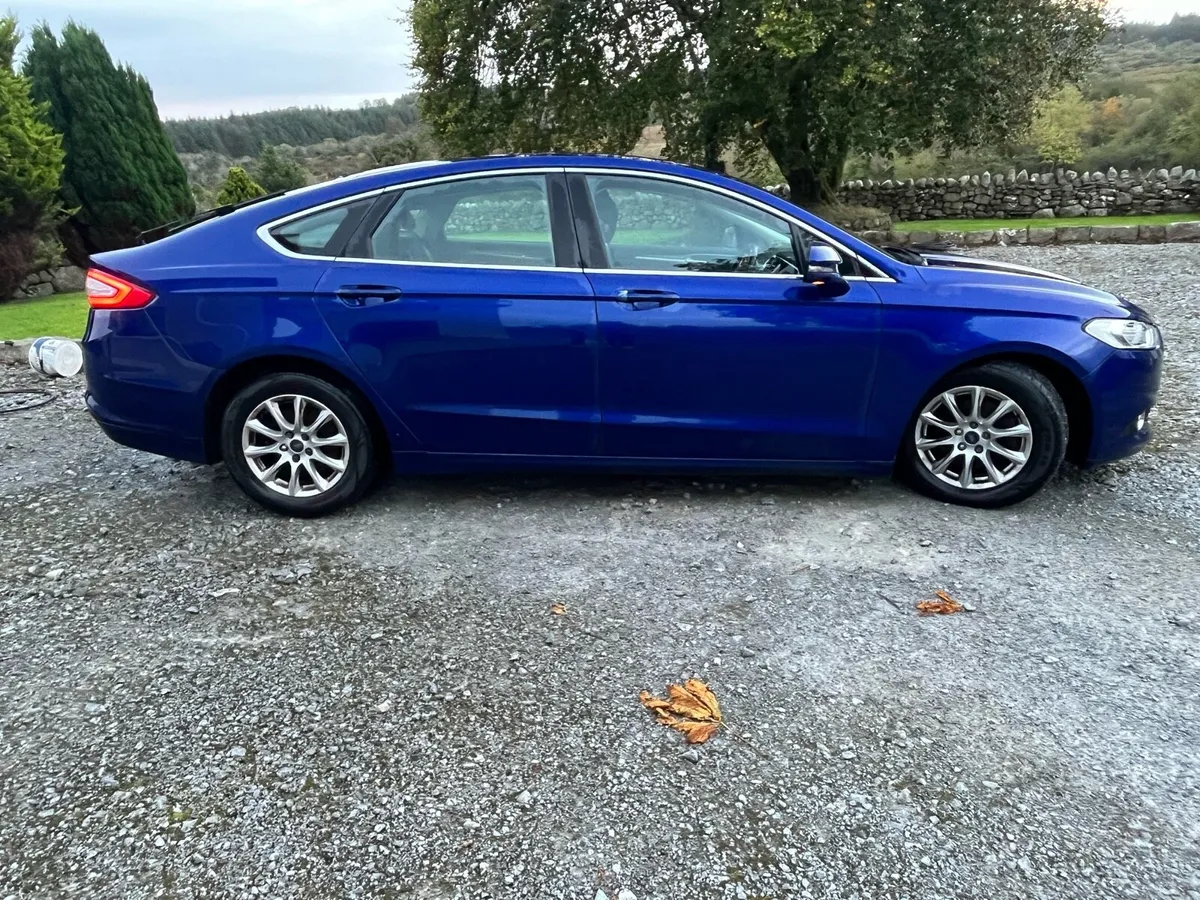Car - Image 4