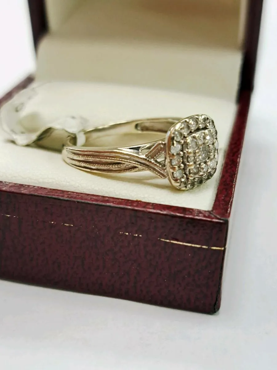 9K White Gold Diamond Ring 9CT - Image 3