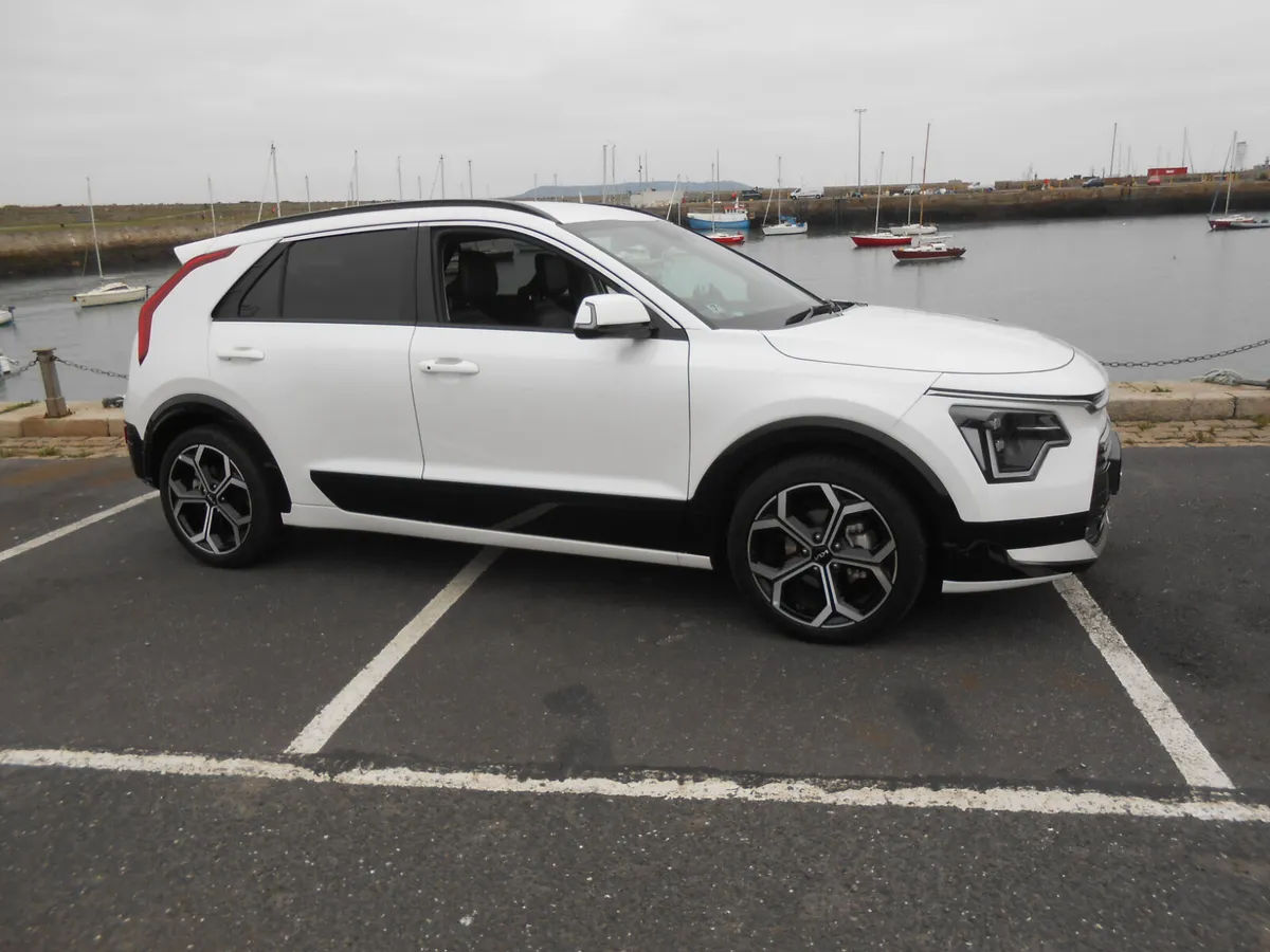 Kia Niro K3 Special Edition PHEV 2025 - Image 1