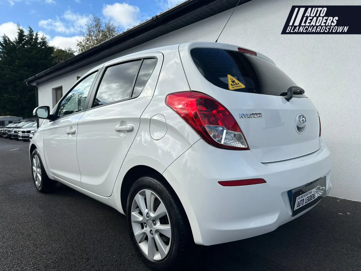 HYUNDAI 1.2 ACTIVE 85PS - Image 4