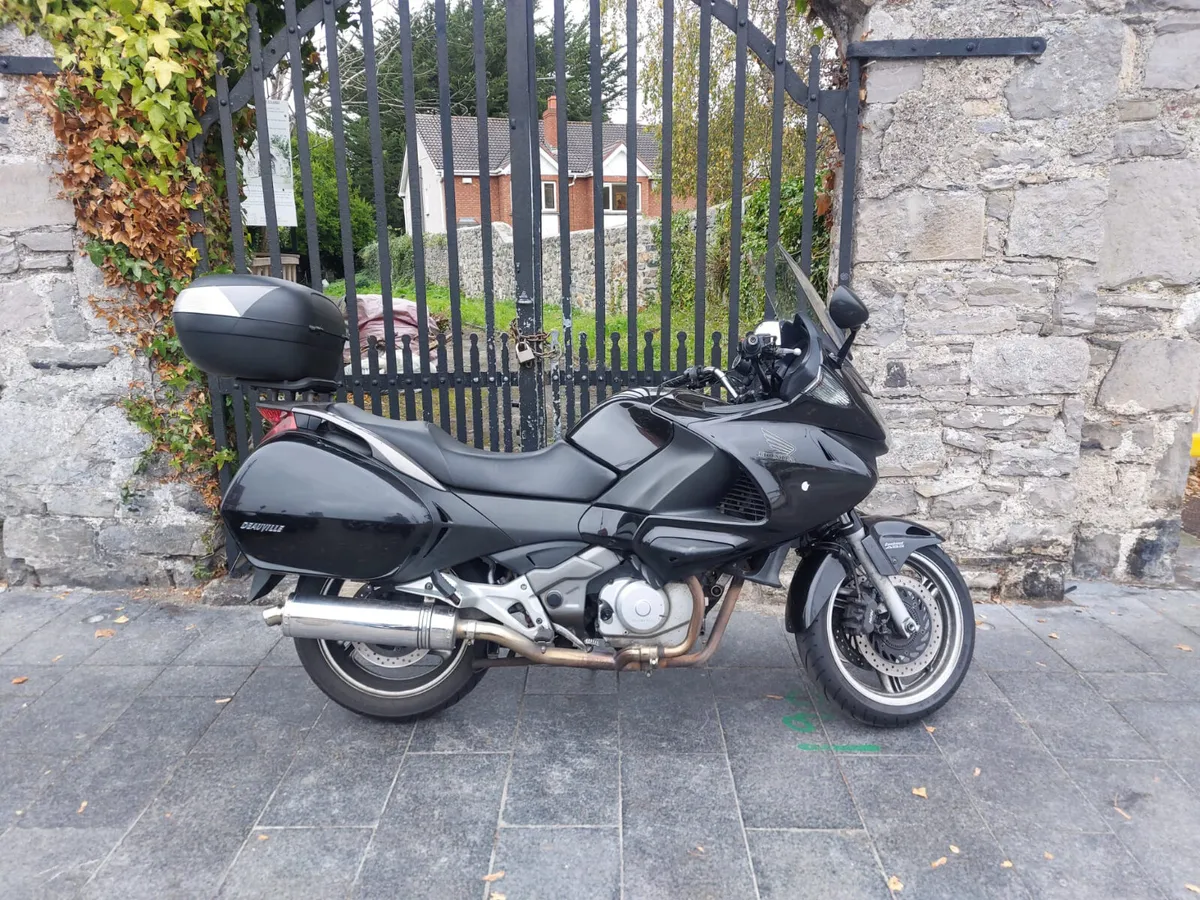 2006 HONDA NT700 DEAUVILLE MOTO4U - Image 1