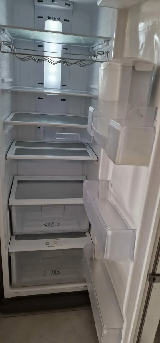 Fridge - Image 3