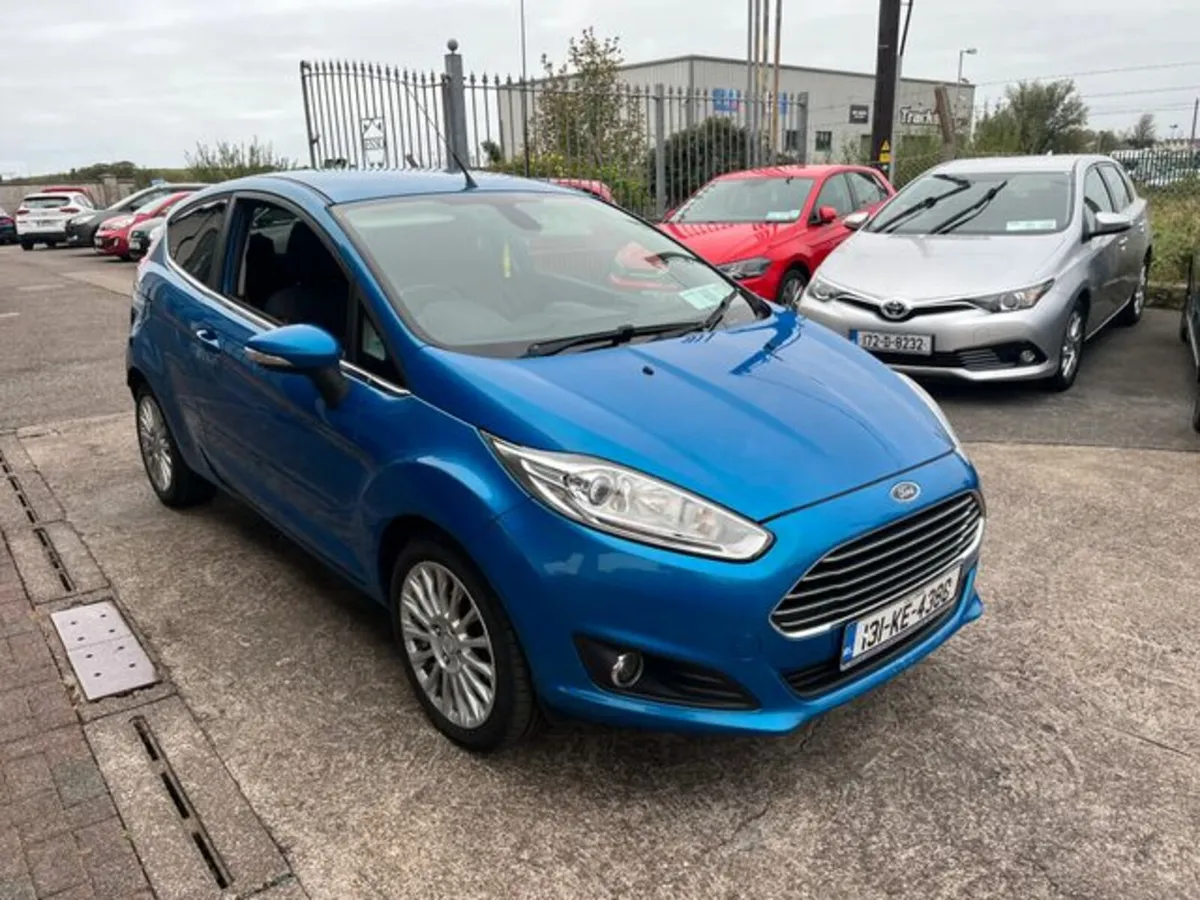Ford Fiesta 1.0 Titanium Ecoboost 125PS 3DR - Image 2