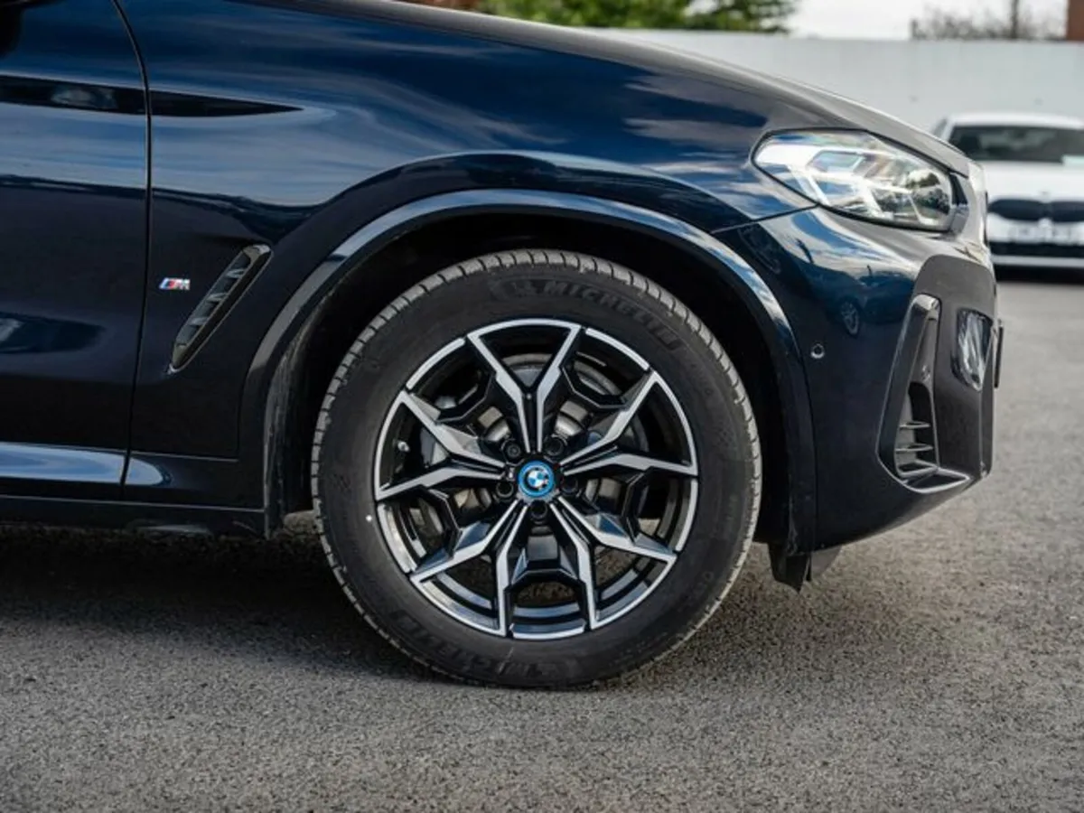 BMW X3 XDRIVE30E M SPORT - Image 4