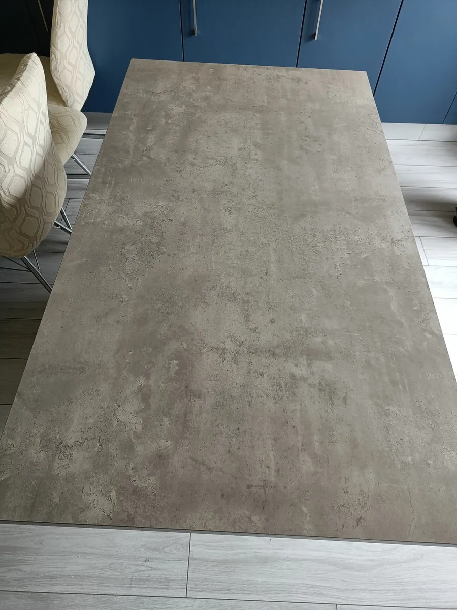 Dining Table & chairs - Image 3