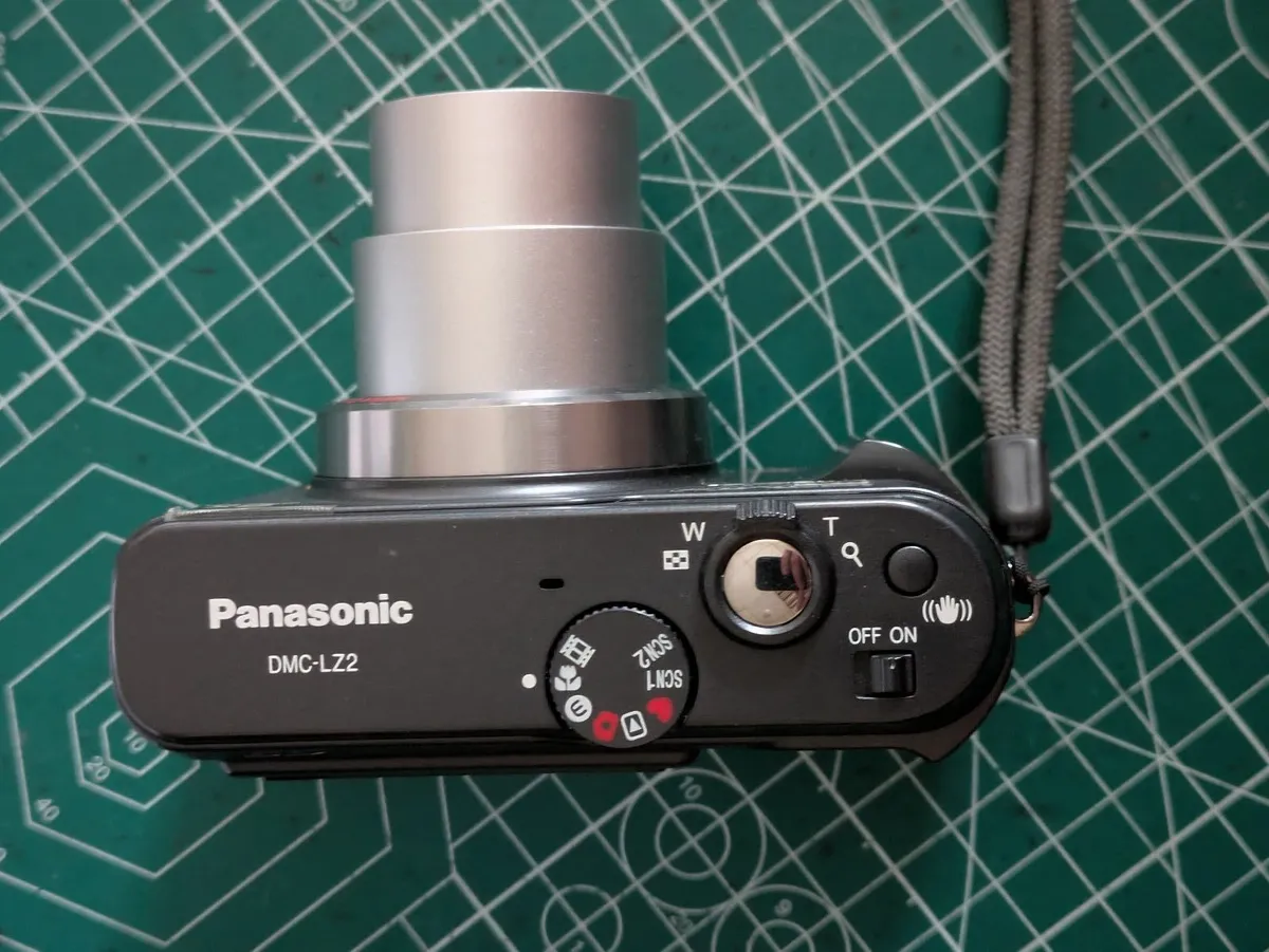 Panasonic Lumix LZ2 5MP CCD🌈 digital compact 📸 - Image 3
