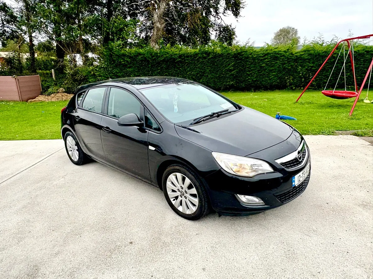 2012 OPEL ASTRA NEW NCT 10/26 - Image 1