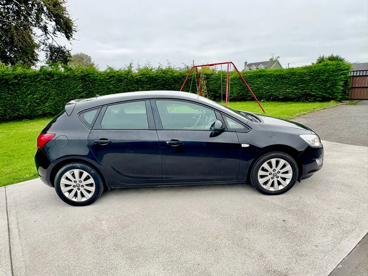 2012 OPEL ASTRA NEW NCT 10/26 - Image 2