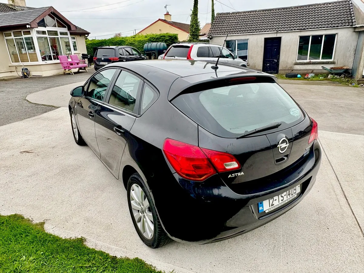2012 OPEL ASTRA NEW NCT 10/26 - Image 4