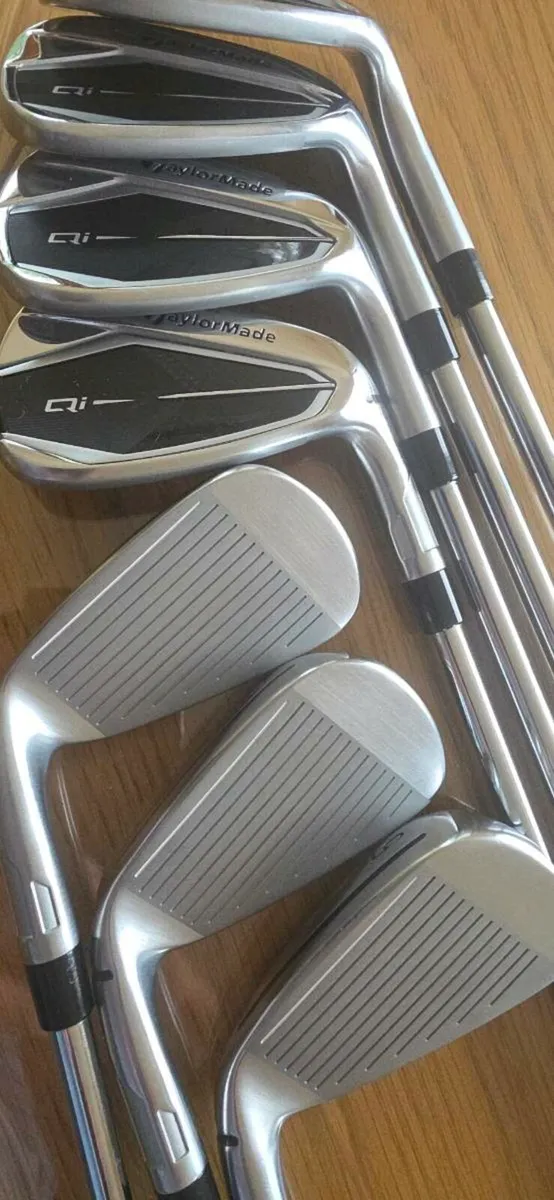 Almost New Taylormade QI10 Irons - Image 4