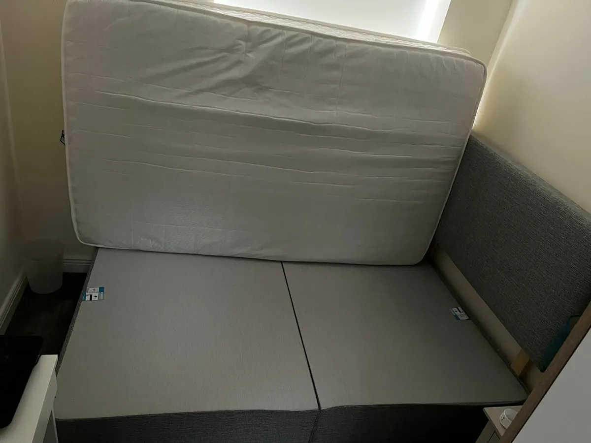 4 ft Bed and mattress - Image 2
