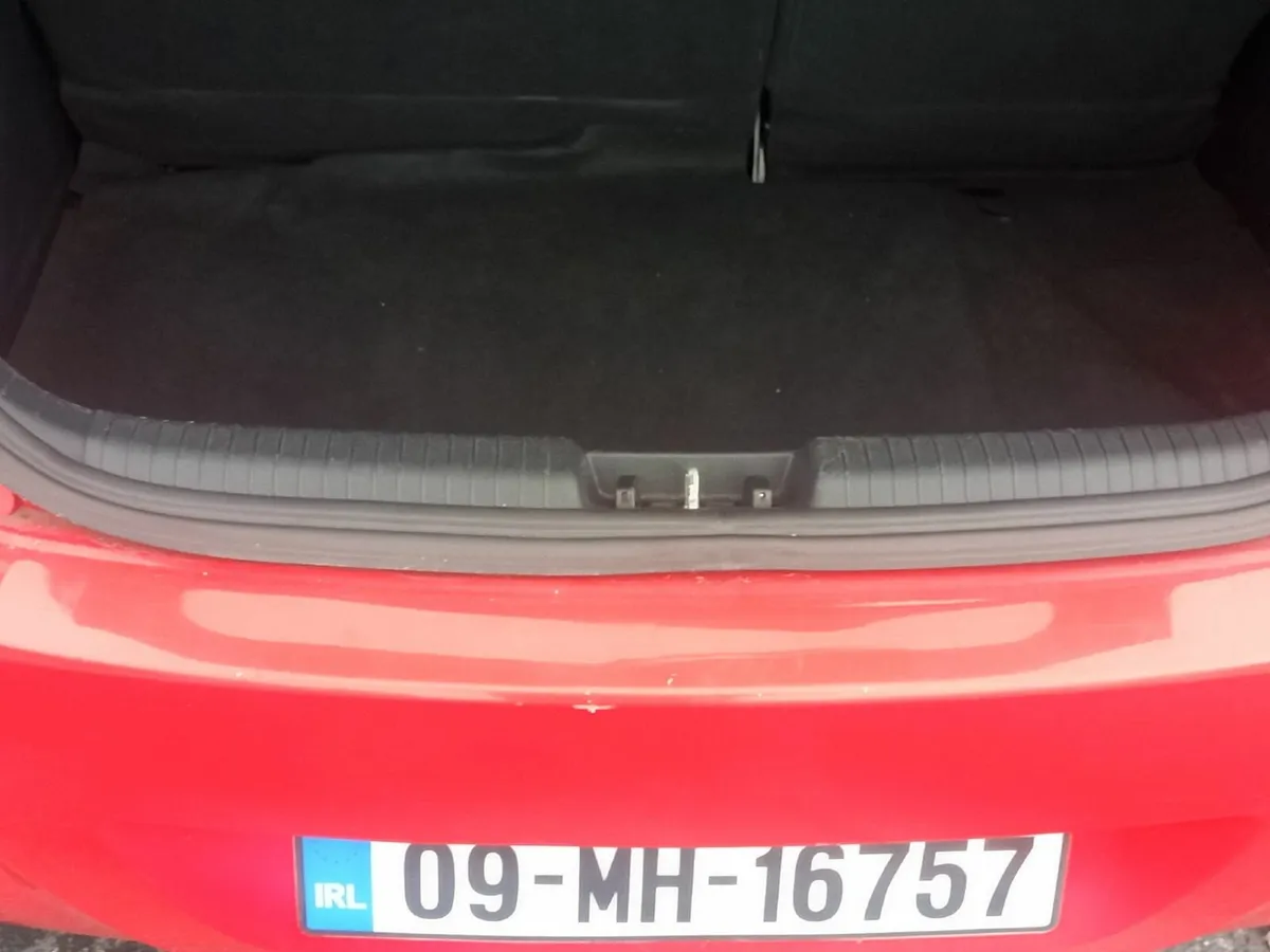 Hyundai i20 Classic 2009 - Image 4