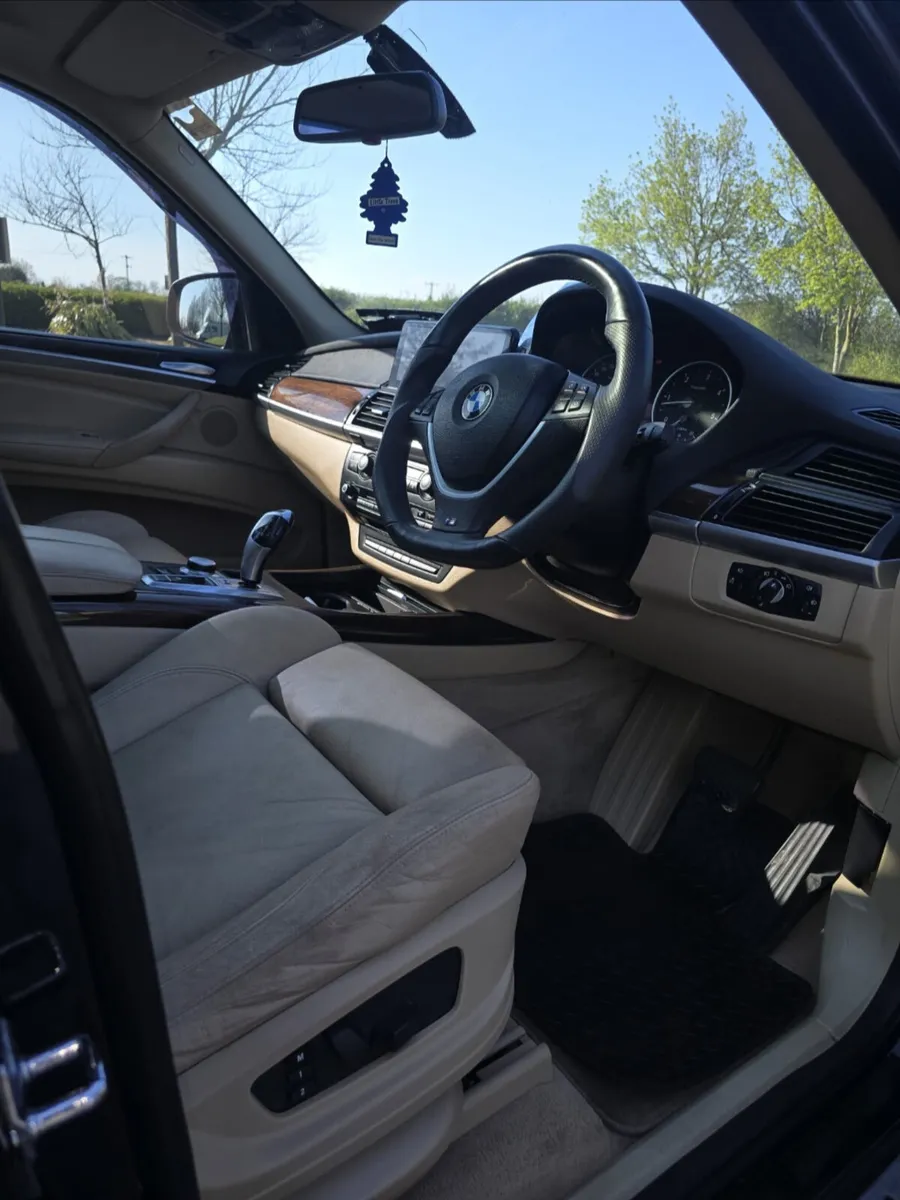 BMW X5 2007 Crewcab 333 tax - Image 4