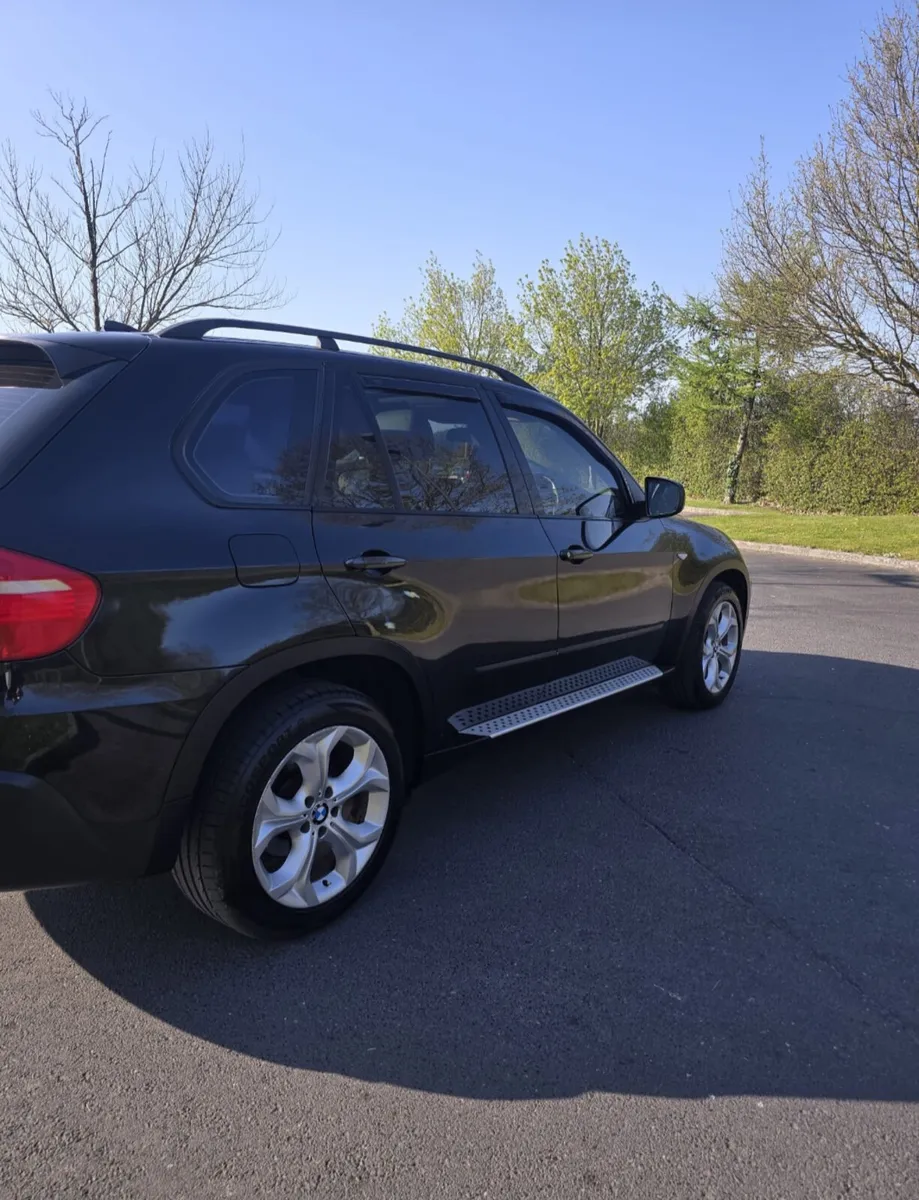 BMW X5 2007 Crewcab 333 tax - Image 3
