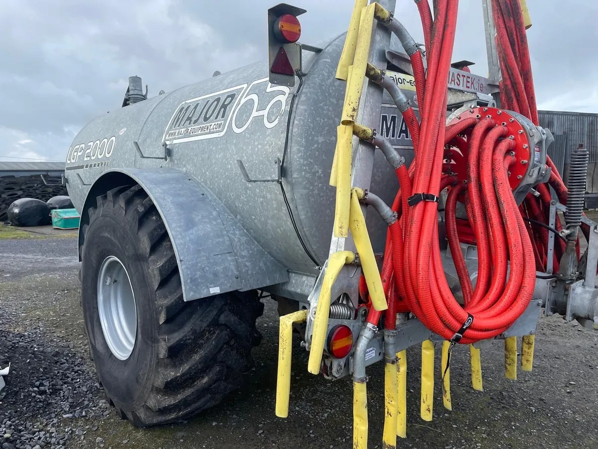 2000 Major slurry tanker - Image 2