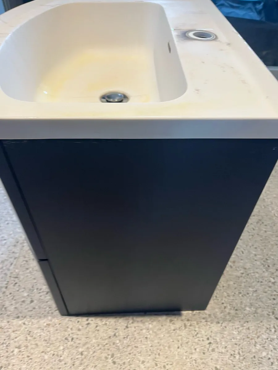 Sonas Bathroom wall hung 60cm vanity unit / basin - Image 3