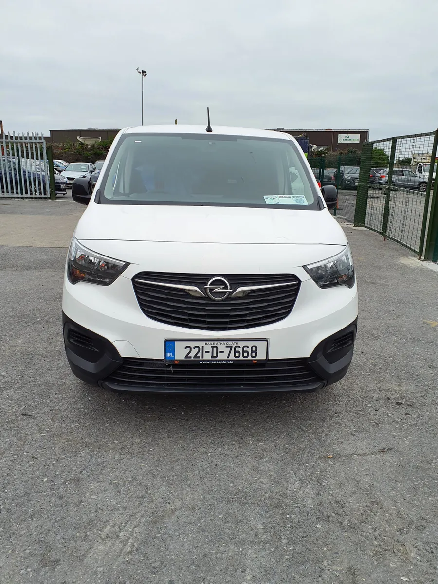 2022 OPEL COMBO - Image 1
