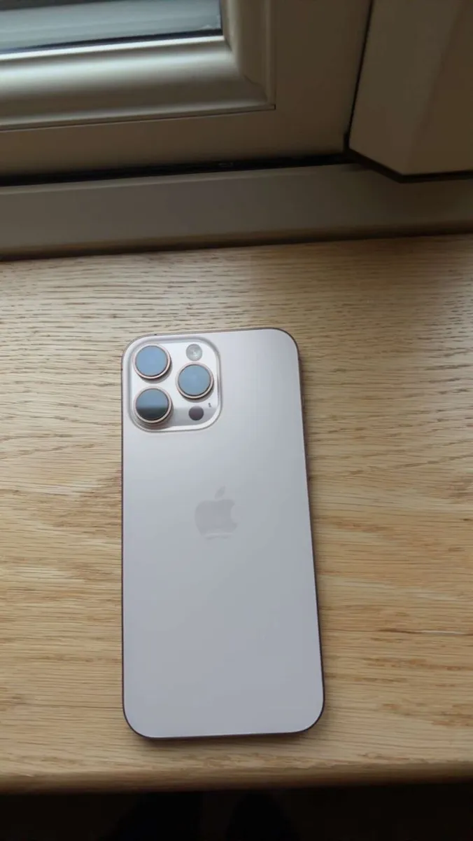 iPhone 16 Pro Max - Image 1