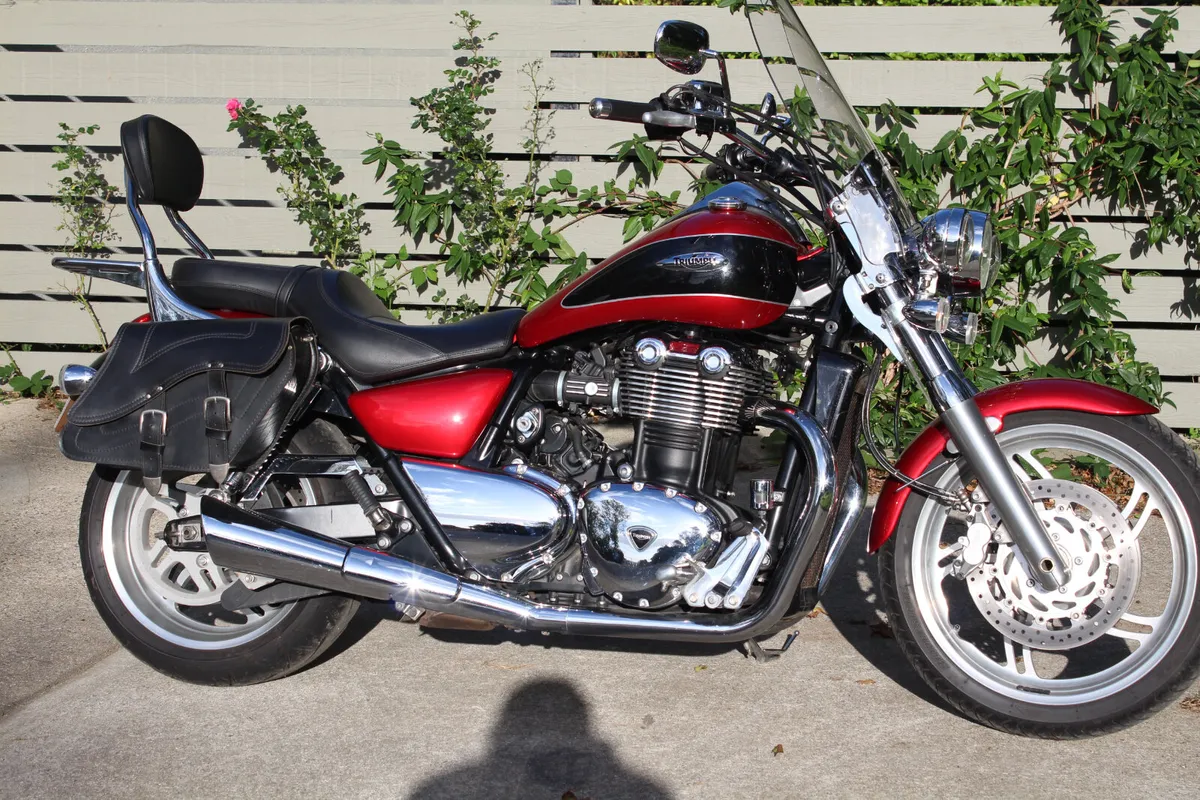 2011 Triumph Thunderbird 1600 as new - Image 1