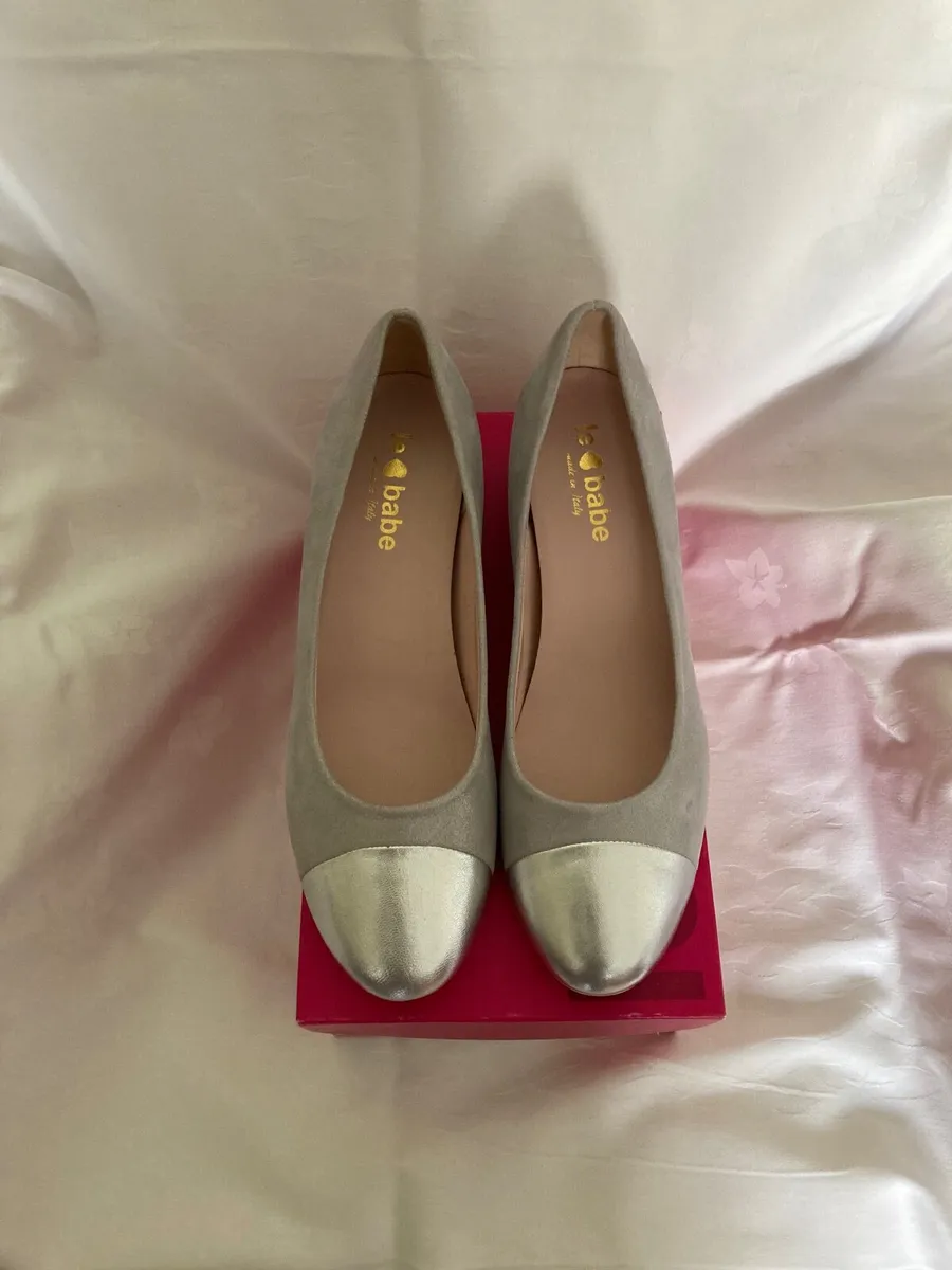 Ladies footwear - Image 1