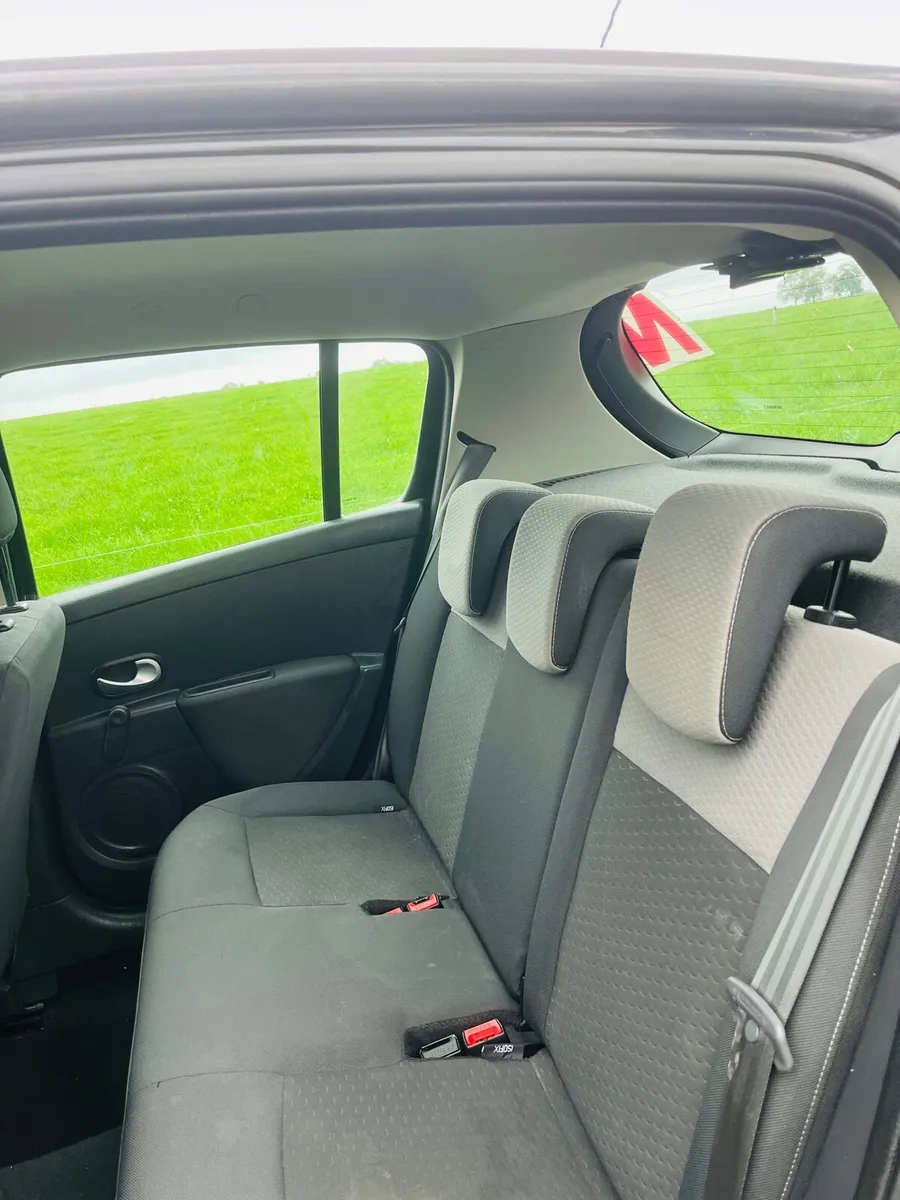 Renault Clio 2010 - Image 4