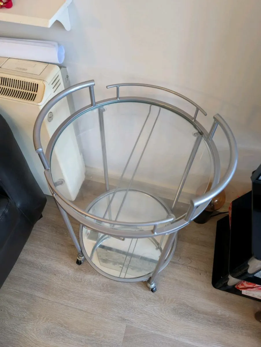 Bar trolley - Image 1