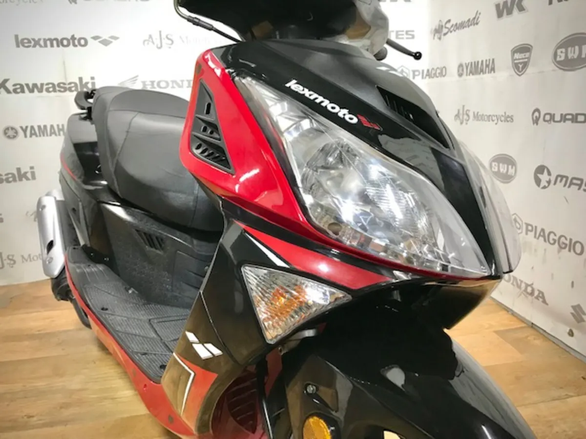 PRE-OWNED Lexmoto Titan 125 2022 - Image 4