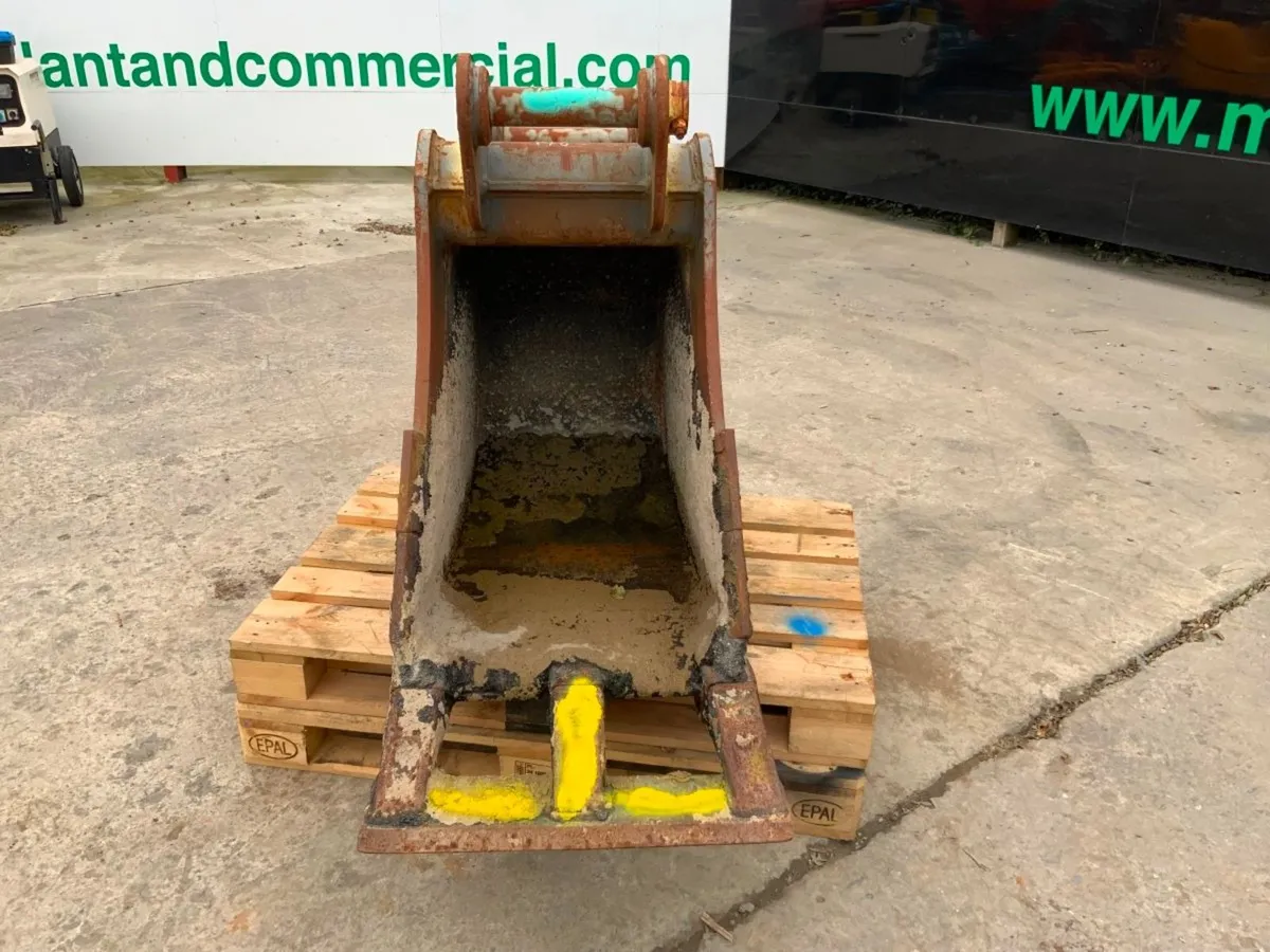 24" STRICKLAND BUCKET...65mm PINS......1408-24. - Image 2