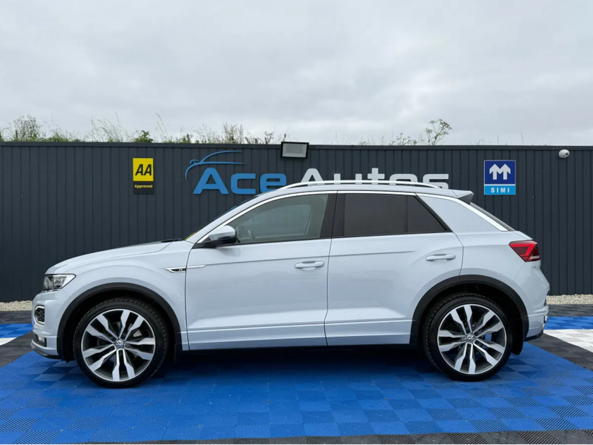 Volkswagen T-Roc R-LINE - 1.6 DIESEL - MANUAL - 12 - Image 4