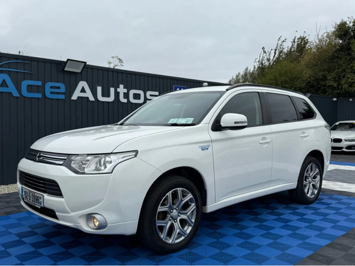 Mitsubishi Outlander PHEV - 2.0L HYBRID - AUTO - 1 - Image 3