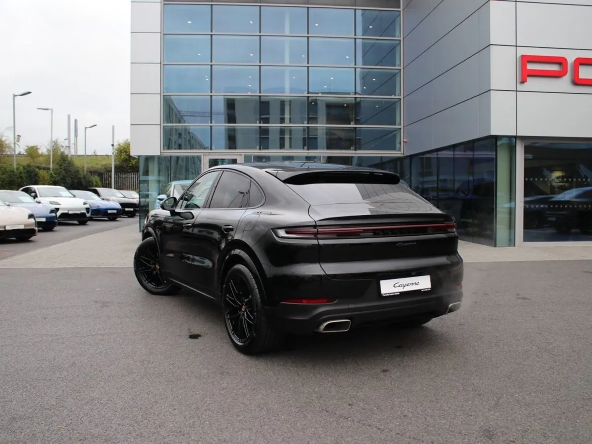 Porsche Cayenne E-hybrid Coupe - Image 2