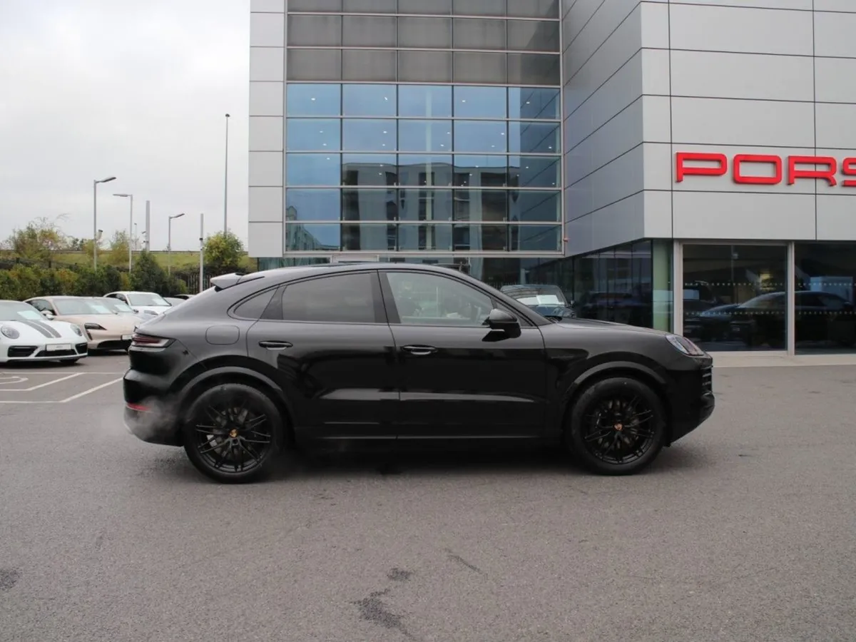 Porsche Cayenne E-hybrid Coupe - Image 4