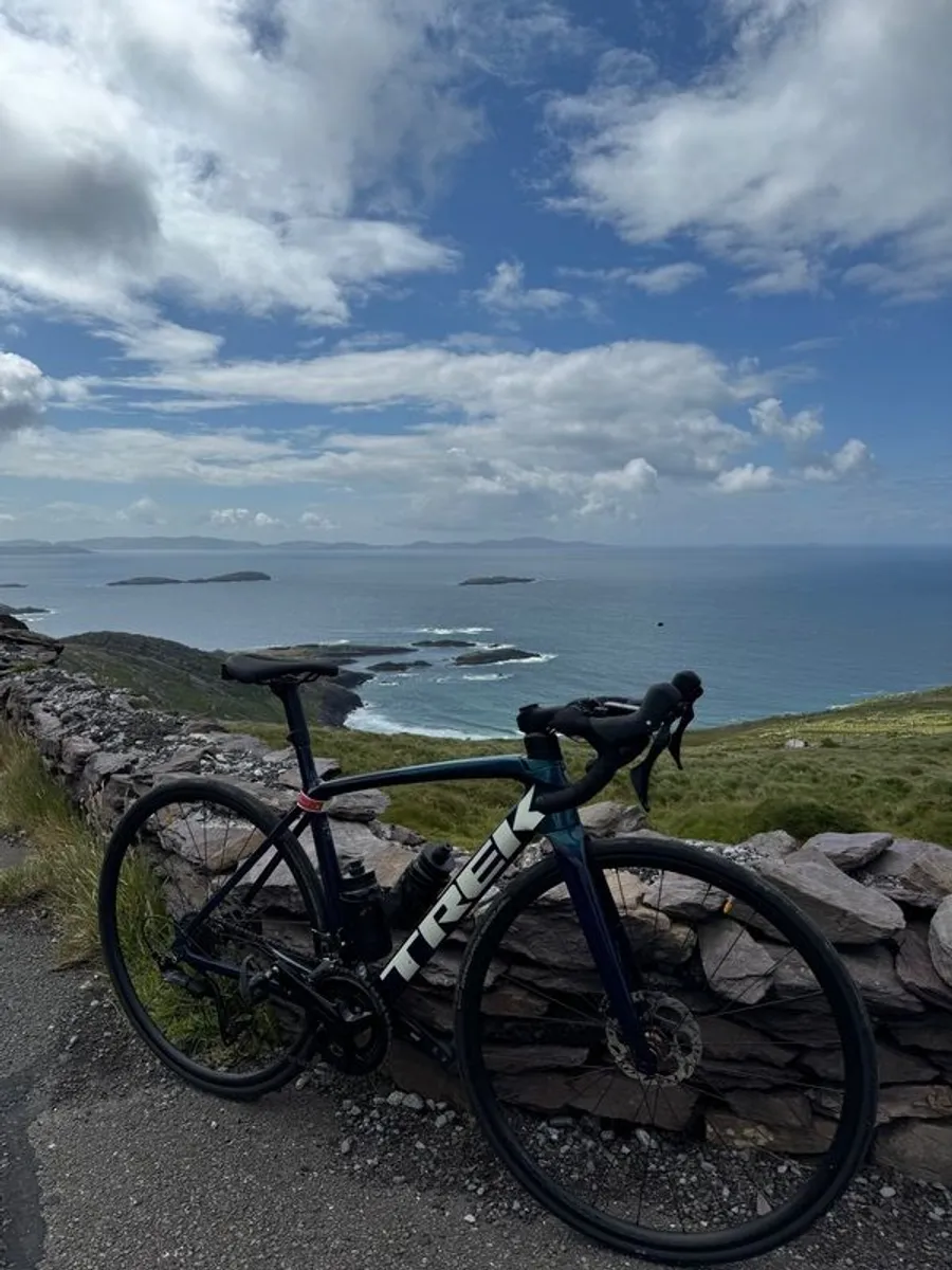 Trek Emonda SL5 (52) + Power Meter + Carbon Handlebars - Image 1