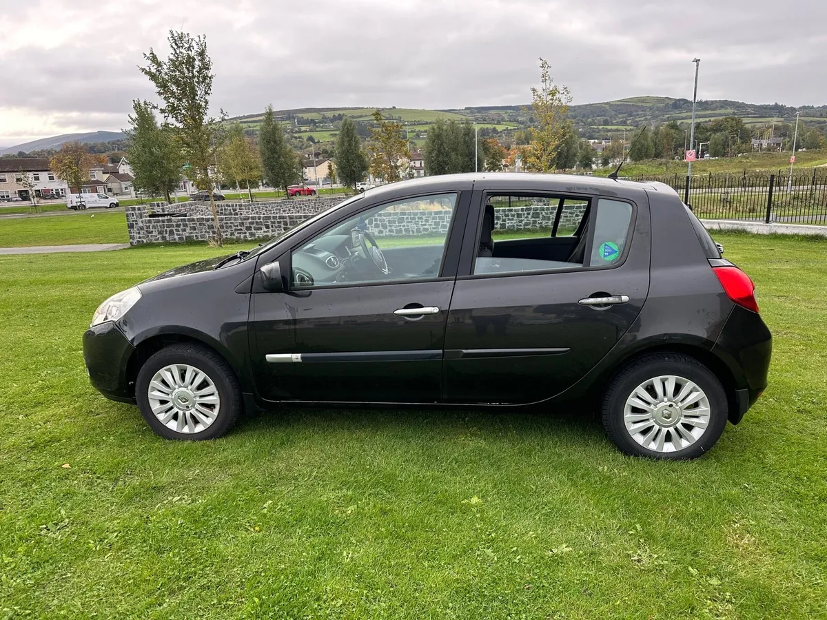 2010 Renault Clio - Image 3