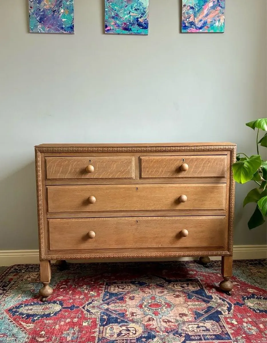 Chest of drawers - Image 1
